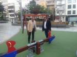 El Alcalde, Juan Bautista Juan, visita los primeros parques infantiles renovados por el Ayuntamiento