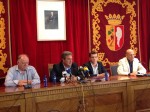 El Ayuntamiento de Vinaròs realiza un reconocimiento público al portero del Villareal, Ximo Miralles